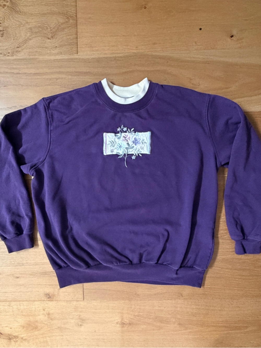 VTG 90s Top Stitch Double Collar Floral Patch Cottage Sweatshirt Purple Cream XL